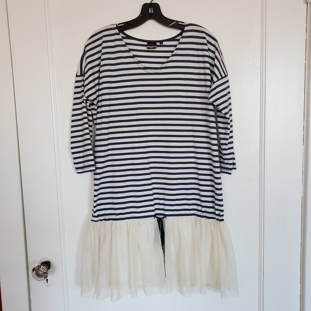 UNIQLO Drop Waist Tulle Skirt Striped Dress 3/4 Sleeve V-Neck Casual Medium